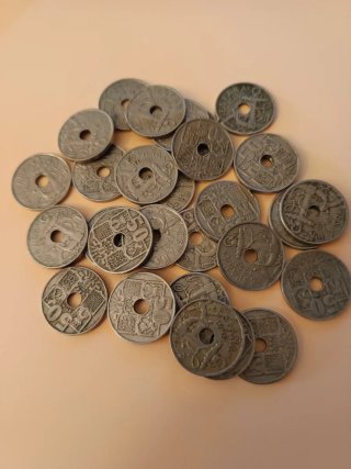 Lote de 2 Billetes y 115 Monedas de España (L3)