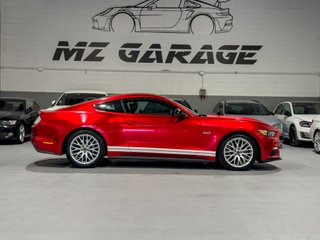 FORD MUSTANG GT 5.0 V8 · NACIONAL PERFORMANCE PACK ·
