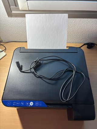 Impresora Epson Ecotank ET 2711 con tinta