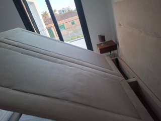 Cama canapé tapizada beige