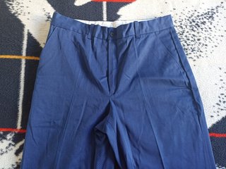 Pantalón de traje azul talla L