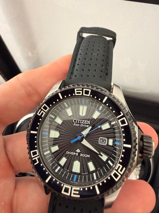 Citizen Eco-Drive Diver's 300M Reloj