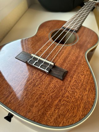 Ukelele tenor Kala KA-TG Gloss Mahogany