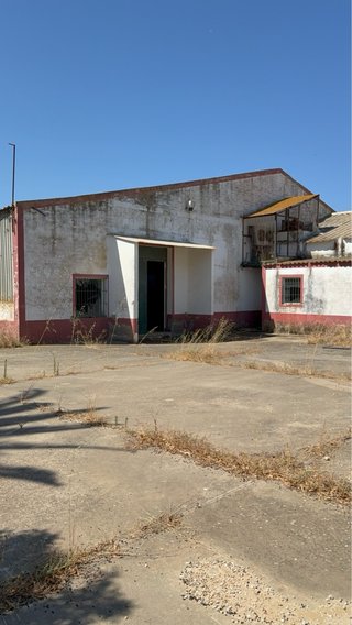 Inversión: Nave industrial 1.951 m² Chipiona