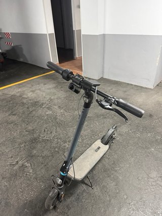 Patinete Eléctrico Gris