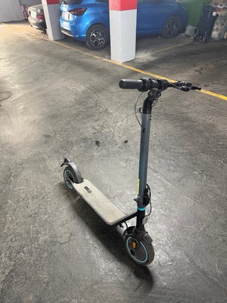 Patinete Eléctrico Gris
