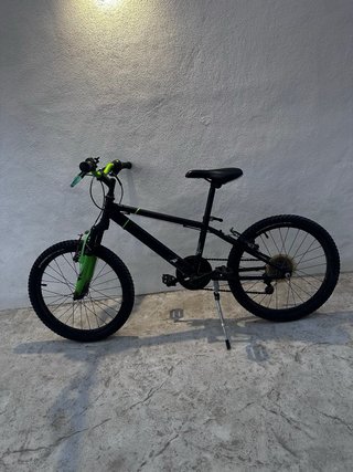 Bicicleta Montaña BTWIN 20 Negra/Verde