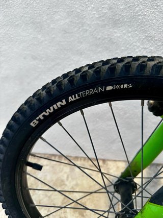 Bicicleta Montaña BTWIN 20 Negra/Verde