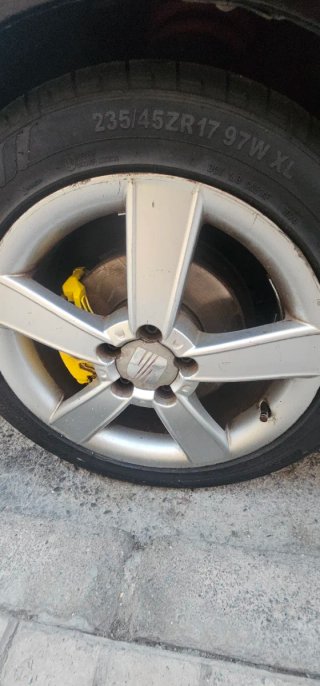 Llantas Seat León 2 (235/45ZR17 97W XL)