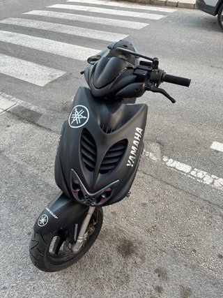 Yamaha Aerox Negra