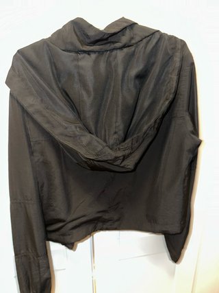 Chaqueta cortavientos Pull&Bear negra