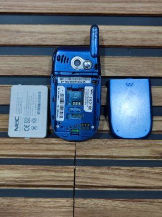 Móvil NEC Concha Azul