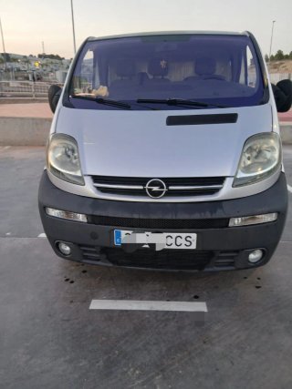 Opel Vivaro 2004