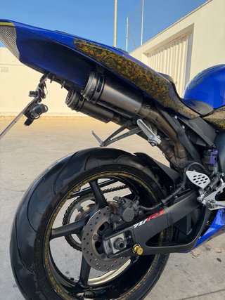 Yamaha R1
