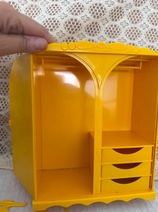 barriguitas armario o ropero amarillo de famosa co