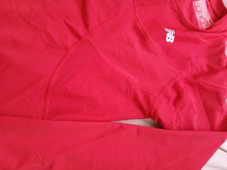 Camiseta New Balance Roja Manga Larga
