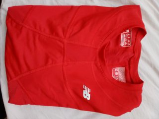 Camiseta New Balance Roja Manga Larga