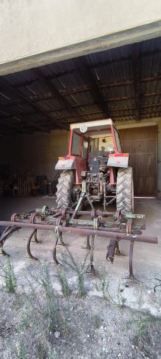 Tractor Fiat 666 - 70 CV con cabina