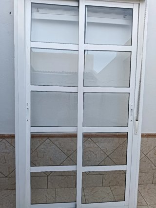 Balconera corredera aluminio blanca