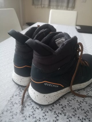 Botas Quechua Negro y Azul