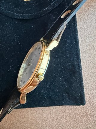 Reloj Certina Zafiro Swiss Made Dorado