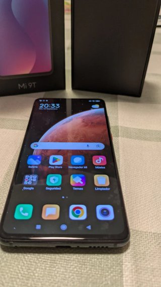 Xiaomi Mi 9T 6/64GB Negro Carbon NUEVO SIN USAR