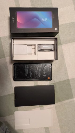 Xiaomi Mi 9T 6/64GB Negro Carbon NUEVO SIN USAR