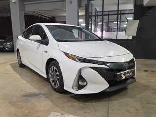 TOYOTA Prius PlugIn 125PH Advance