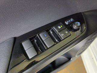 TOYOTA Prius PlugIn 125PH Advance
