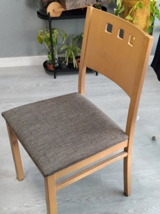 Mesa de comedor de madera y cristal extensible