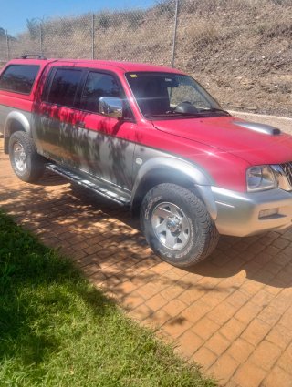 Mitsubishi L 200 2003