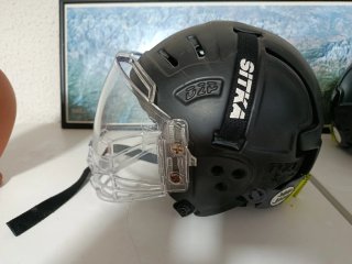 Casc hockey Sitka Talla S Negre