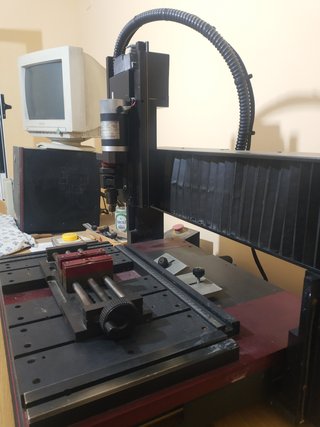 Fresadora Venture VPE 30 CNC profesional grabado