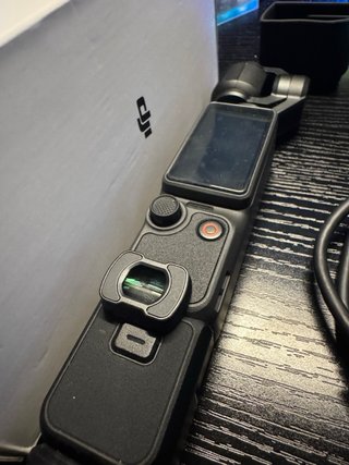 DJI Osmo Pocket 4 Creator Combo + Micro