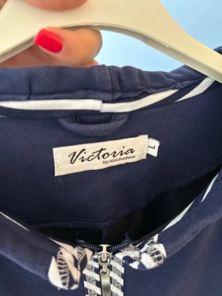 Chaqueta sin mangas Victoria azul y blanca