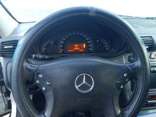 Mercedes-Benz Clase C 2003