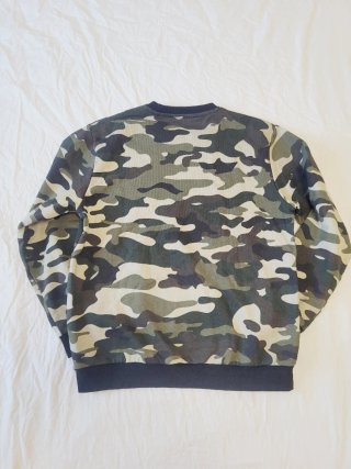 Sudadera Guess Camuflaje Logo Naranja
