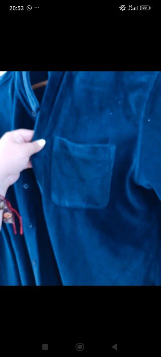Camisa de terciopelo azul