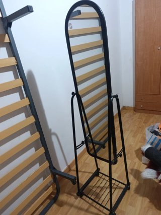 Espejo de pie con ruedas