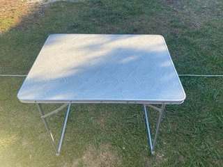 Mesa de camping plegable metal 60x80