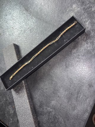 Pulsera Figaro y Cadena Oro
