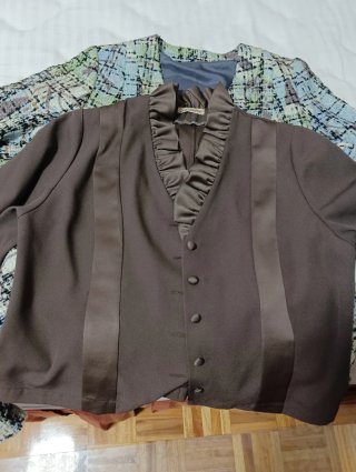 Conjunto Traje Chaqueta y Blusa a juego
