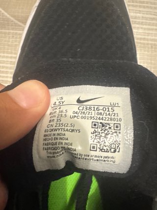 Zapatillas Nike Negras y Verdes