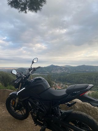 Moto Voge 125R Negra