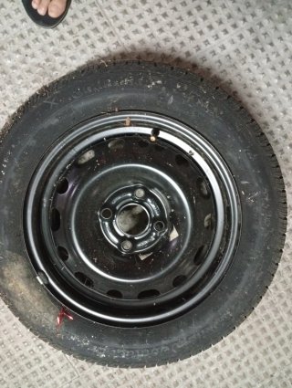 Rueda de recambio Opel corsa 2005