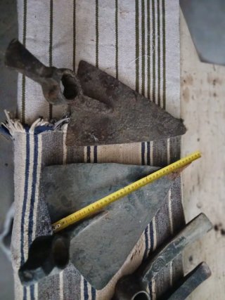 Picos y azadas ( cabezas )
