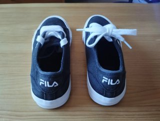 Fila talla 37 negro y blanco NUEVO