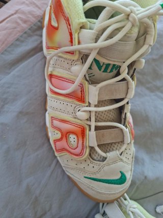 Nike Air More Uptempo Naranja Blanco