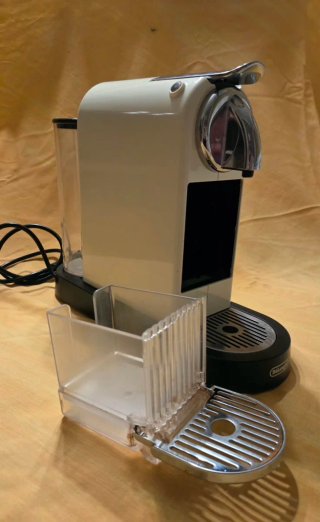 Cafetera Nespresso DeLonghi Citiz