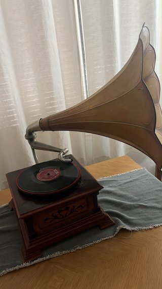 Gramófono antiguo colección